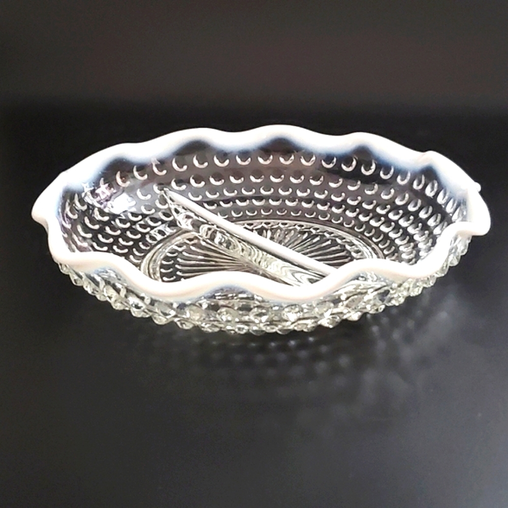 1940s Vntg "Moonstone" Opalescent Hobnail 7 1/2" 2 Part Dish by Anchor Hocking - Picture 1 of 11